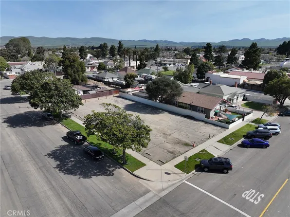 210 N Pine St #12, Santa Maria, CA 93458