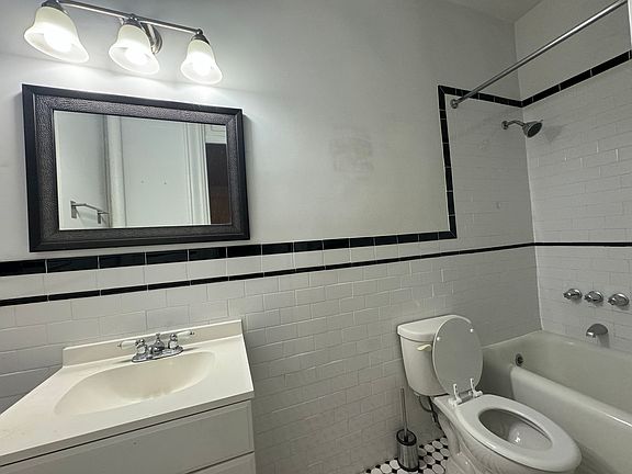 5th image of 510 W 110th St #4P