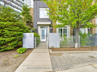 370 Square One Dr #1, Mississauga, ON L5B 0E6