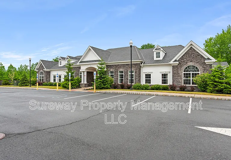 1806 Swales Ct — Photo 22