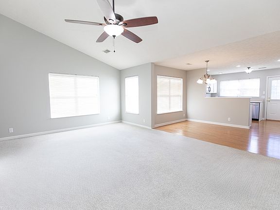 4th image of 103 Saddle Dr