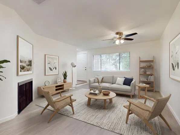 2202 Hess Cir APT 10, Huntington Beach, CA 92648