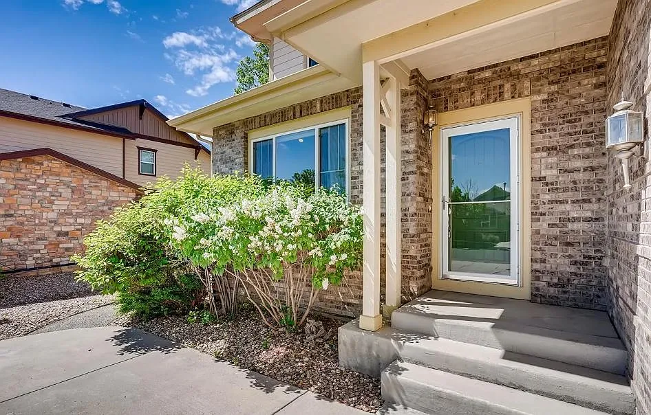 5 bed, 1998 sqft, $750 — Photo 3