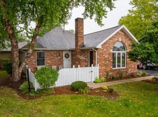 3834 Sandpiper Cove Run, South Bend, IN 46628