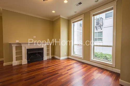5135 N Williams Ave Photo 1