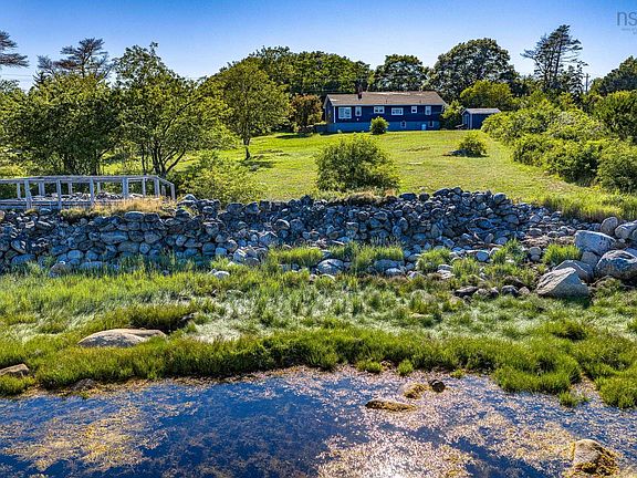 3rd image of 339 Port Latour Rd