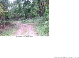 385 Oronoque Rd, Milford, CT 06461