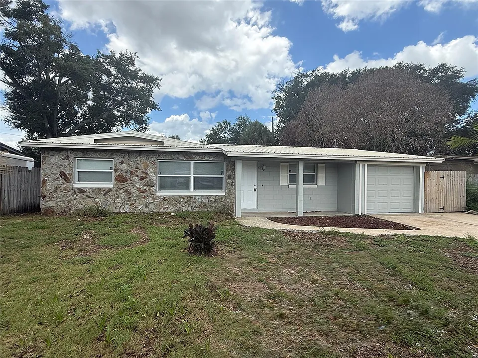 6308 Ravinnia Dr