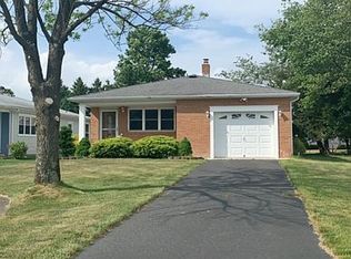 13 Salerno Ct, Toms River, NJ 08757