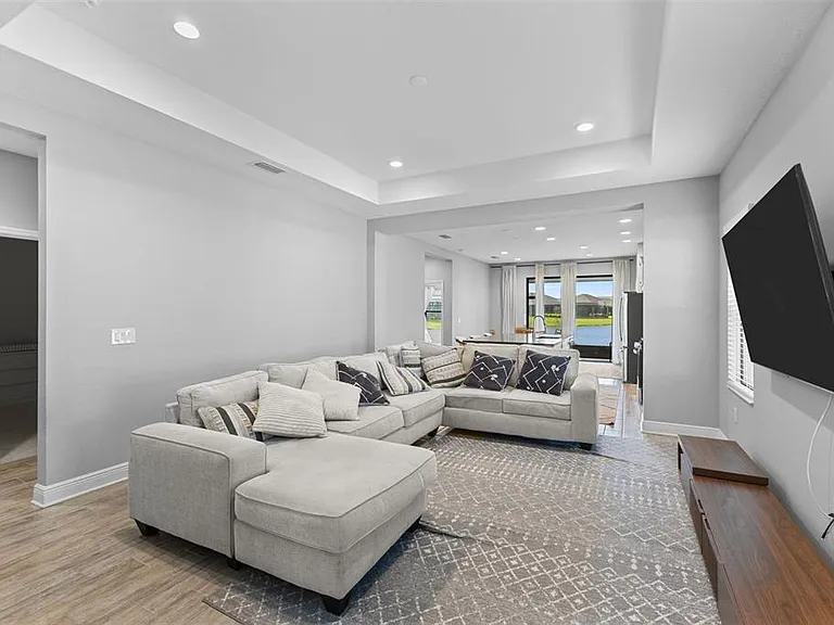 14147 Campfire Ct — Photo 36