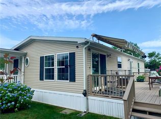 195 Lewis Farm Rd, East Greenwich, RI 02818