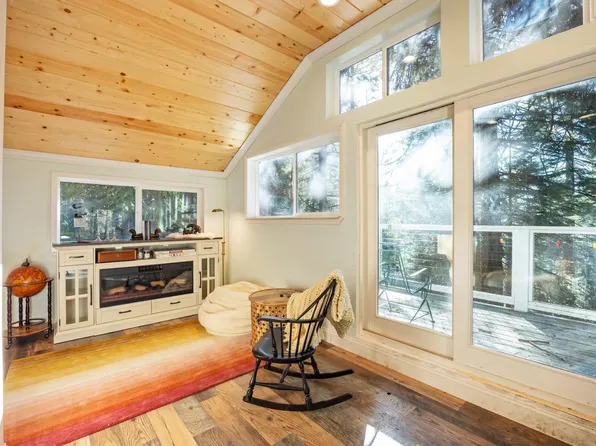 798 Blue Canyon Rd, Emigrant Gap, CA 95715