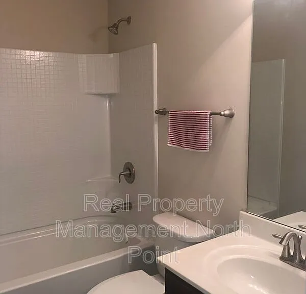 1175 Hampton Oaks Dr — Photo 23
