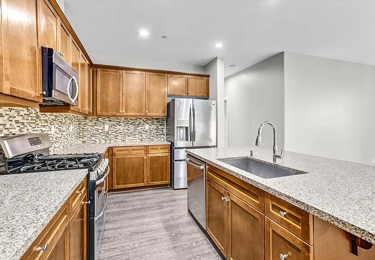 2215 Antonio Dr — Photo 9