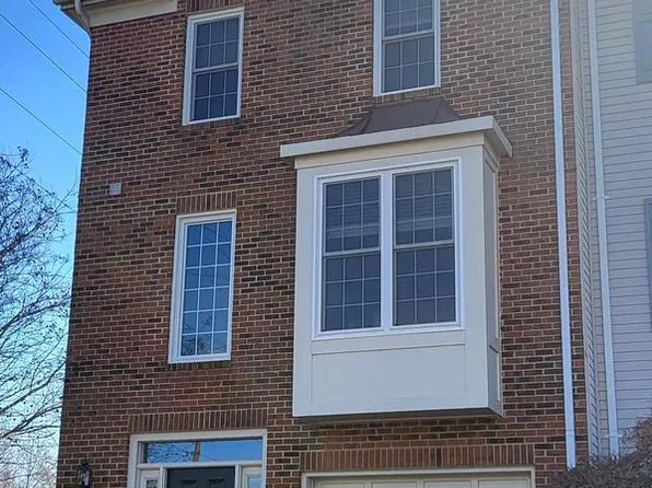 45483 Bluemont Junction Sq, Sterling, VA 20164