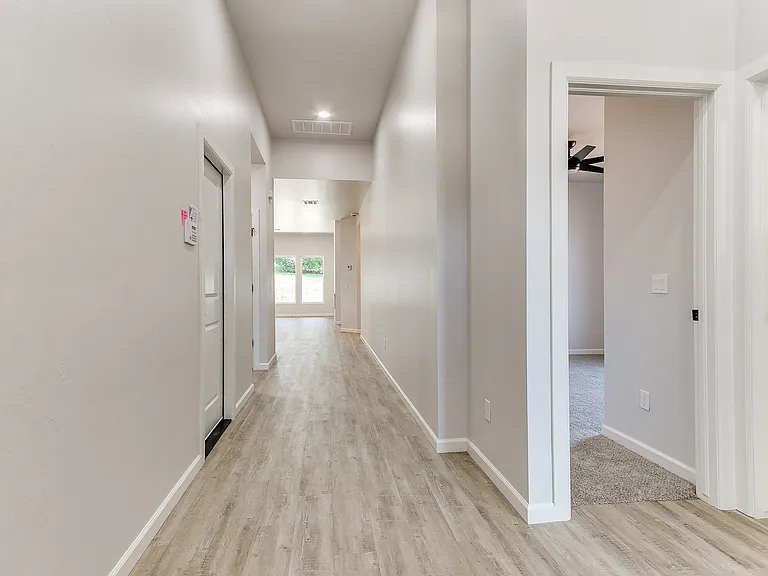 7236 NW 152nd St — Photo 39