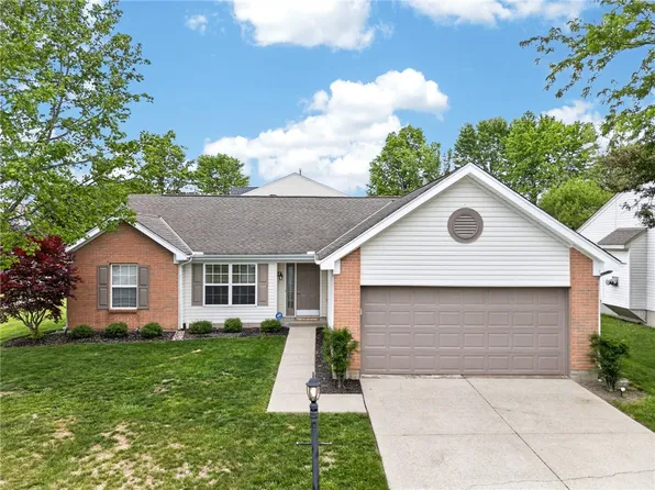 898 Pineneedle Pl, Maineville, OH 45039