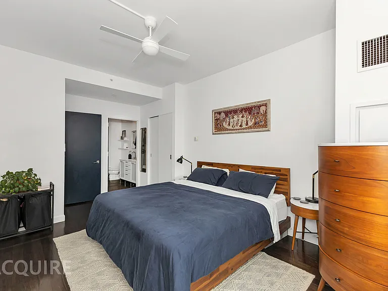 100 Jay St #14A — Photo 13
