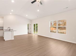 112 Courtland Dr, King, NC 27021