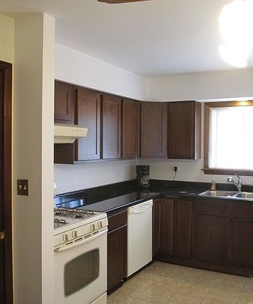 2nd image of 605 N Roberta Ave