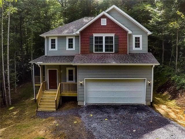 Brand new construction in Fairivew!