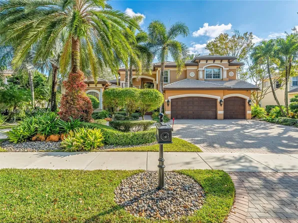 2900 W Lake Vista Cir, Fort Lauderdale, FL 33328