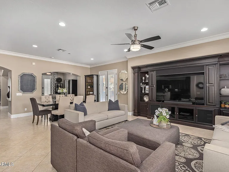 885 W Palo Brea Dr — Photo 15