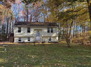 19 Oak Ridge Rd, Sanford, ME 04073