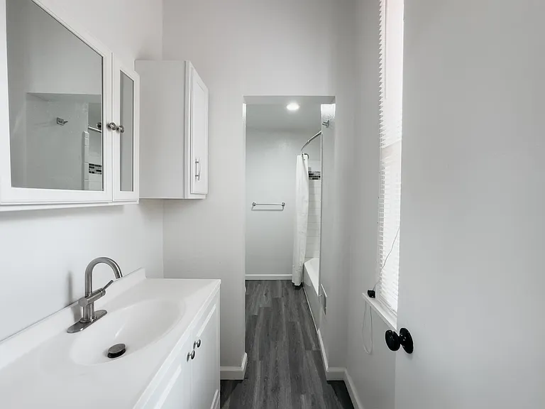 2223 Junction St #1 — Photo 3