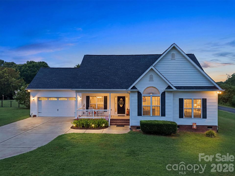 1st image of 684 Pitts Rd