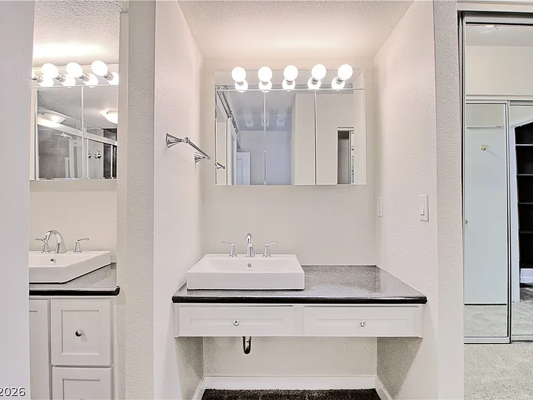 3111 Bel Air Dr #8E — Photo 34