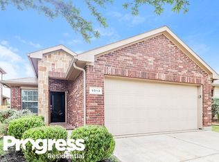 1013 Sunderland Ln, Fort Worth, TX 76134