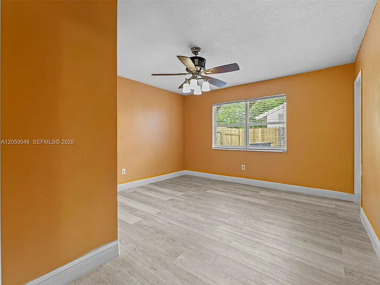 1378 Osprey Ct — Photo 8