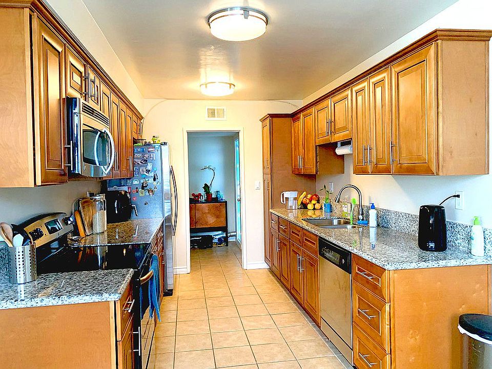 1st image of 5301 Balboa Blvd Unit F4