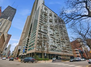 1000 N Lake Shore Dr APT 604, Chicago, IL 60611