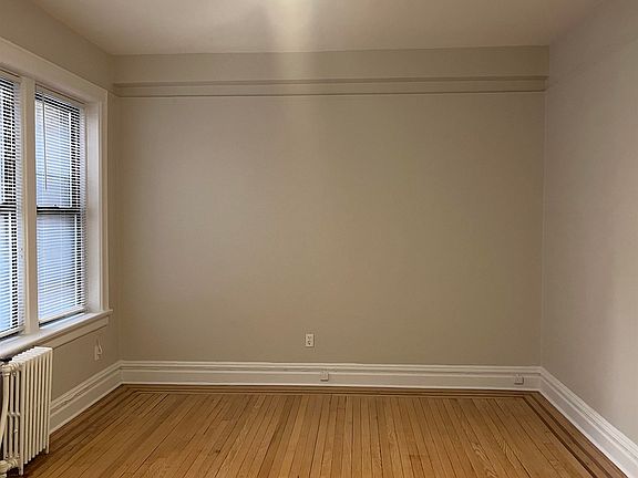 2nd image of 36 Duncan Ave APT B