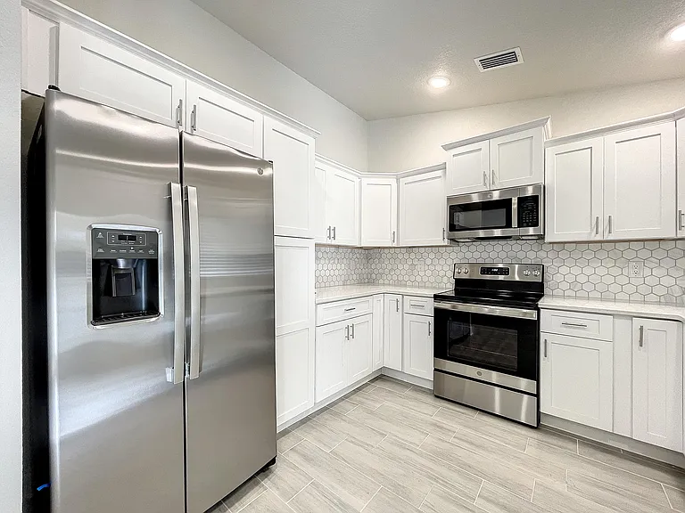 427 Petteway Dr — Photo 9
