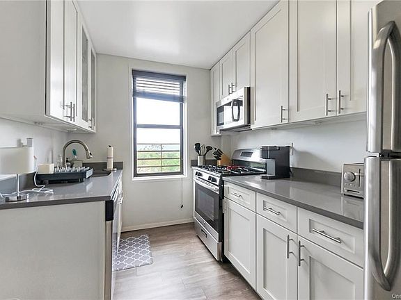 3rd image of 119 S Highland Ave APT 5C