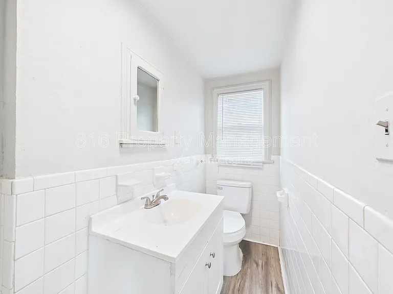 5100 Brooklyn Ave — Photo 21