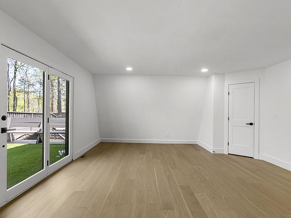 38th image of 7711 Steeplechase Ct
