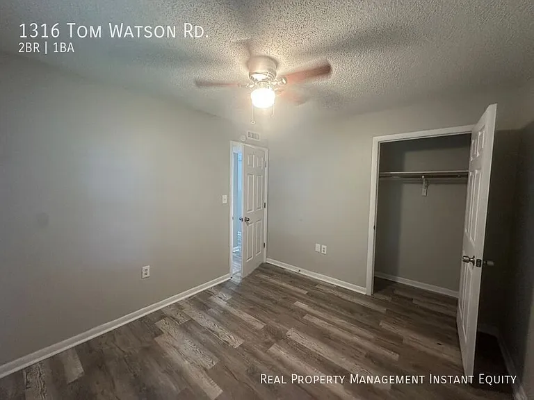 1316 Tom Watson Rd — Photo 9