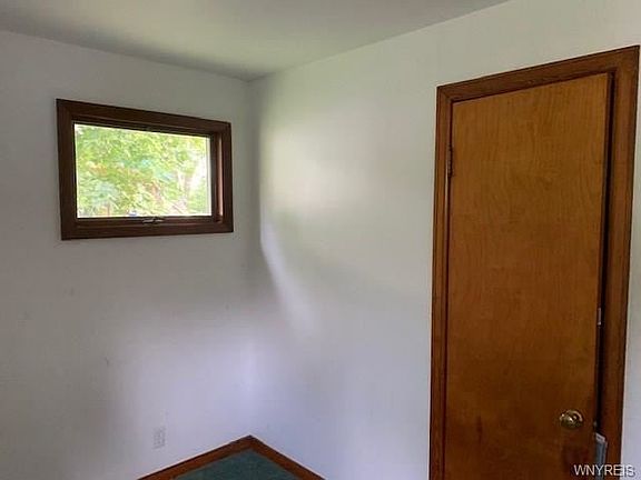 4th image of 6467 Putnam Dr