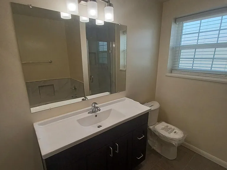 992 Ponderosa Ave #C — Photo 8