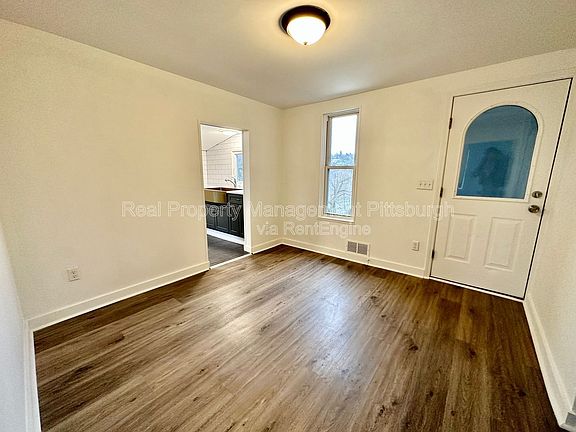 4th image of 851 Timberland Ave Floor 2