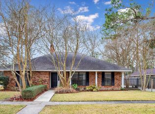 1582 Bellglade Dr, Baton Rouge, LA 70815