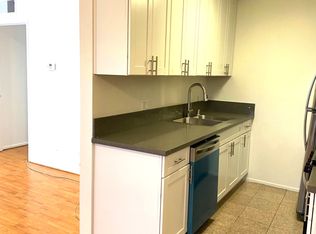 5246 Agnes Ave APT 204, Valley Village, CA 91607