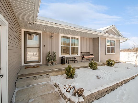 3rd image of 2885 T Berg Cir