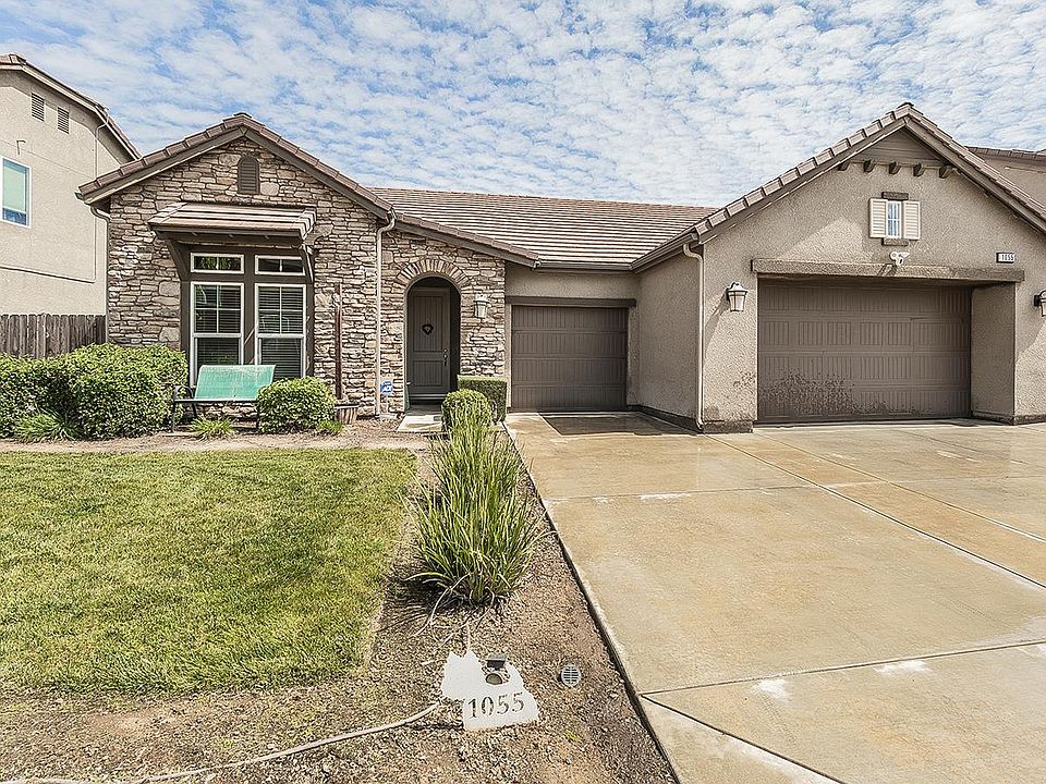 1st image of 1055 Agua Dulce Ave