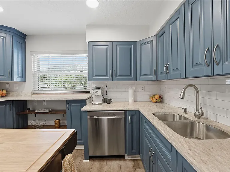 2257 Fishinger Rd — Photo 20