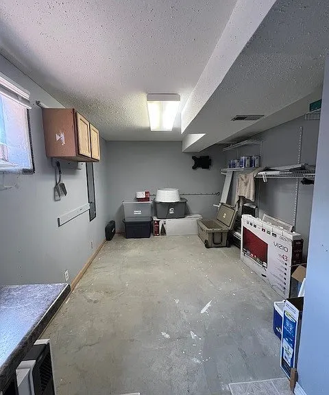 5915 N Linwood Ave — Photo 20
